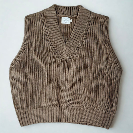 Knit v-neck vest